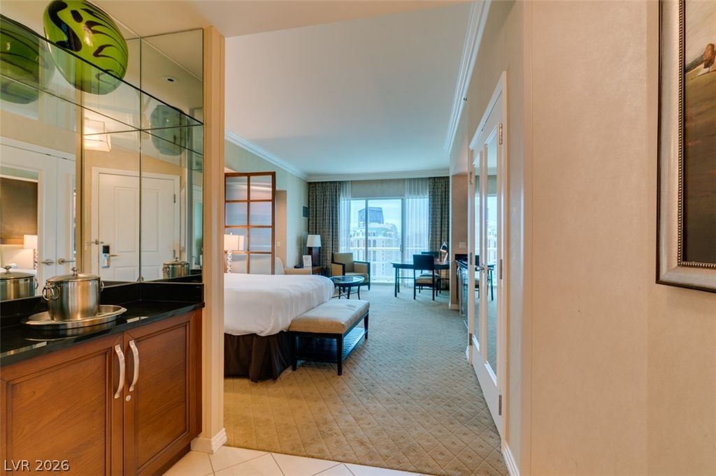 145 East HARMON Avenue 3205, Las Vegas, NV 89109 — photo 4