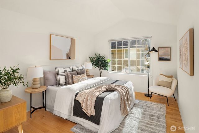 18544 NE 57th Street, Redmond, WA 98052