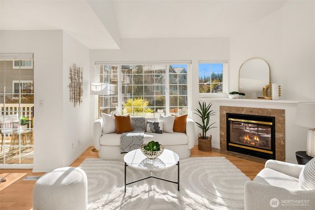 18544 NE 57th Street, Redmond, WA 98052