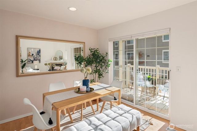 18544 NE 57th Street, Redmond, WA 98052