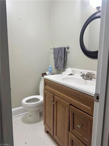 1825 Johnson Street B, High Point, NC 27262