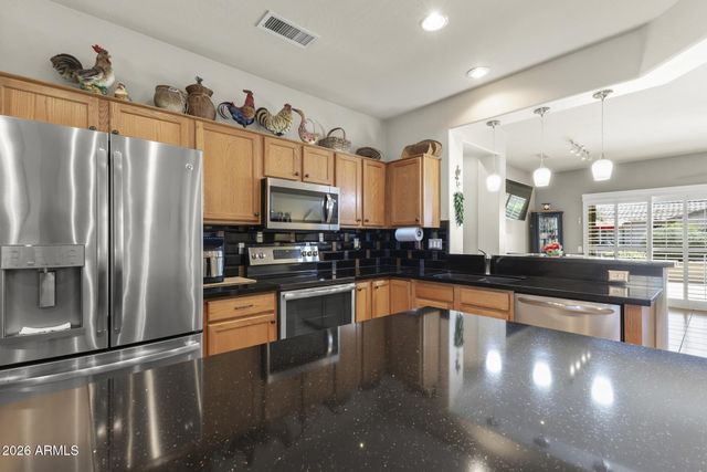 21039 N VISTA Trail, Surprise, AZ 85387