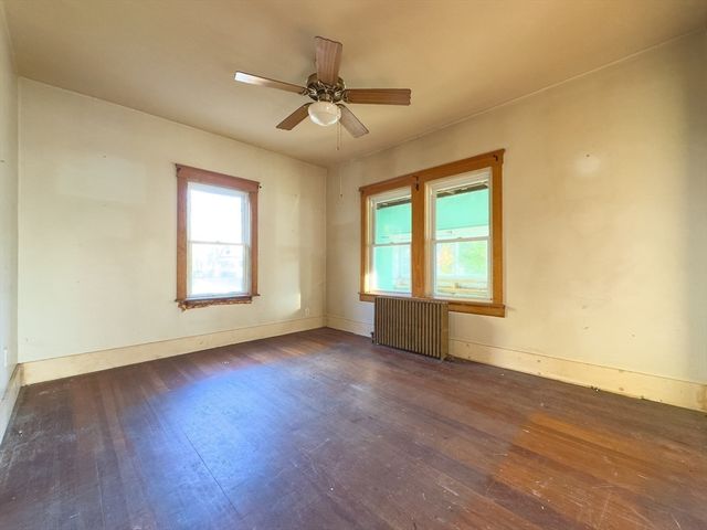 16 Ash St, Fairhaven, MA 02719