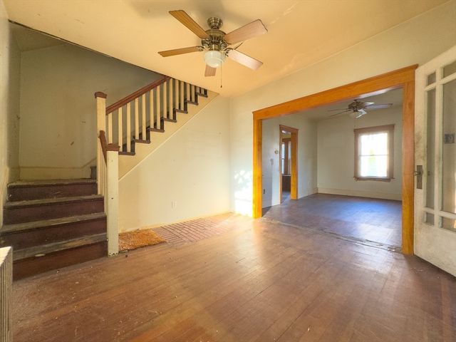 16 Ash St, Fairhaven, MA 02719