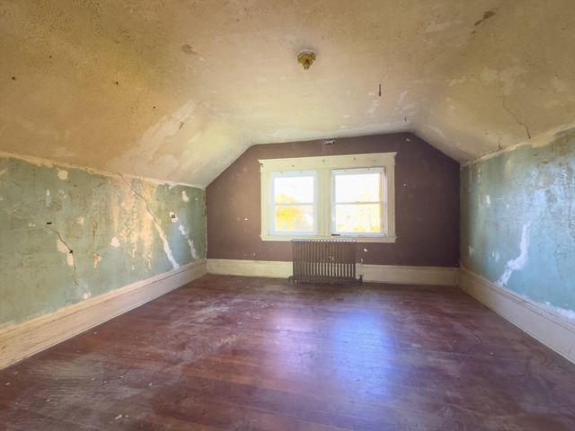 16 Ash St, Fairhaven, MA 02719
