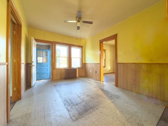 16 Ash St, Fairhaven, MA 02719