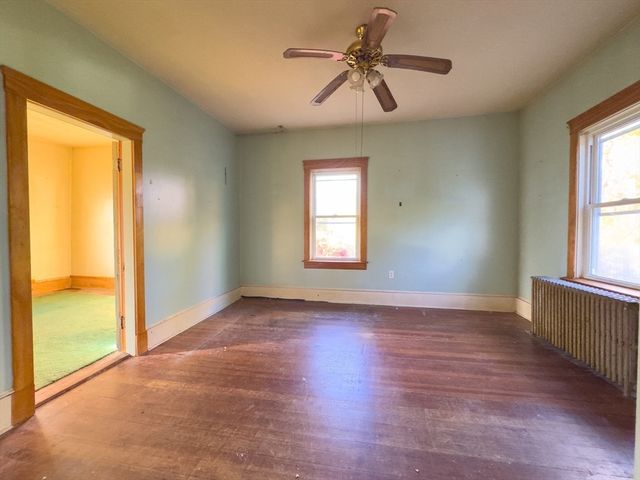 16 Ash St, Fairhaven, MA 02719