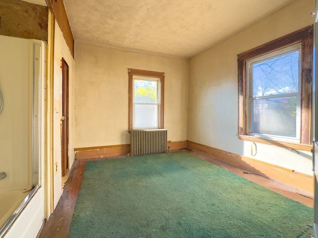 16 Ash St, Fairhaven, MA 02719