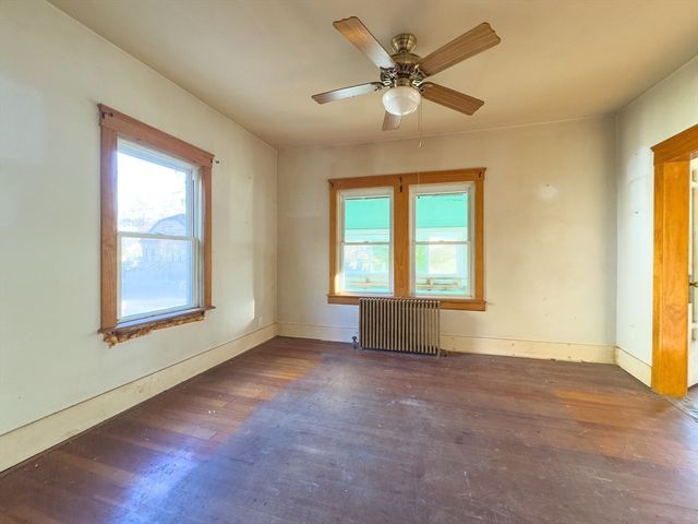 16 Ash St, Fairhaven, MA 02719