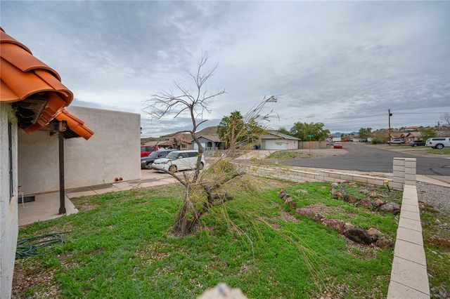 3649 Gem Street, Bullhead City, AZ 86442