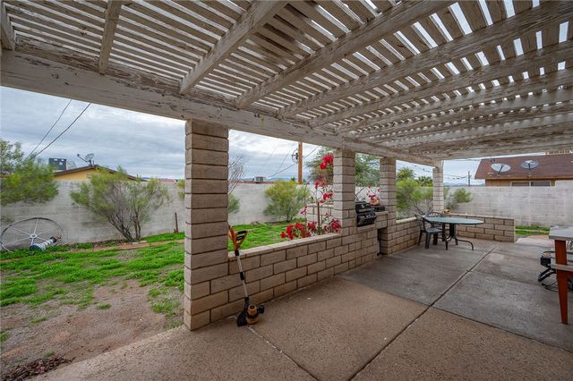 3649 Gem Street, Bullhead City, AZ 86442