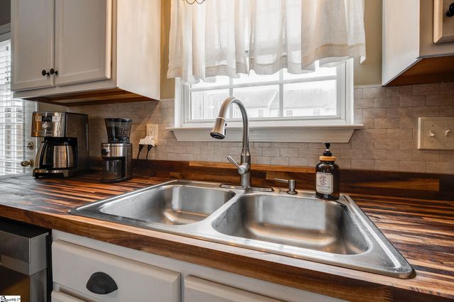 417 Canewood Place, Mauldin, SC 29662