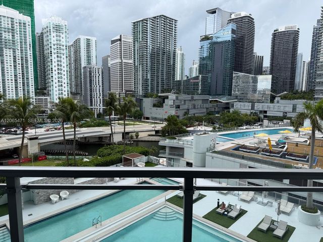 90 SW 3rd Street 1416, Miami, FL 33130