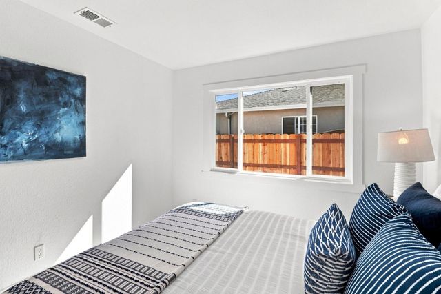 647 Scott Avenue, Redwood City, CA 94063
