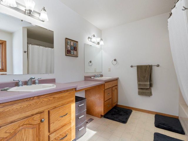 15419 Lake Avenue, Brainerd, MN 56401