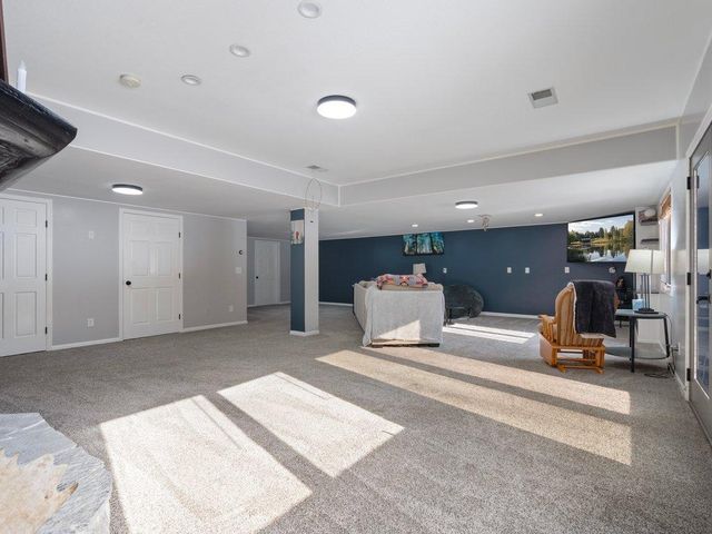 15419 Lake Avenue, Brainerd, MN 56401