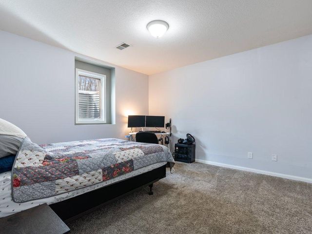 15419 Lake Avenue, Brainerd, MN 56401