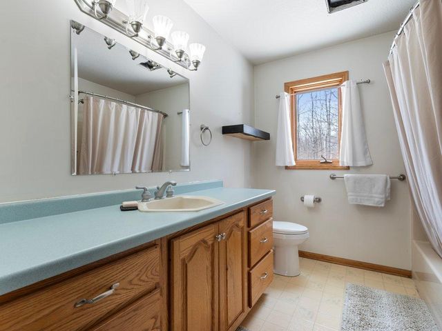 15419 Lake Avenue, Brainerd, MN 56401