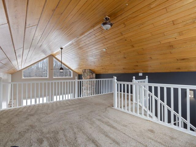 15419 Lake Avenue, Brainerd, MN 56401