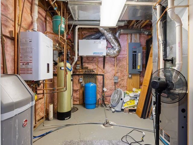 15419 Lake Avenue, Brainerd, MN 56401