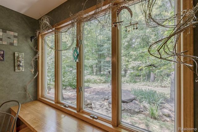 2411 Farmbrook Trail, Oxford, MI 48370