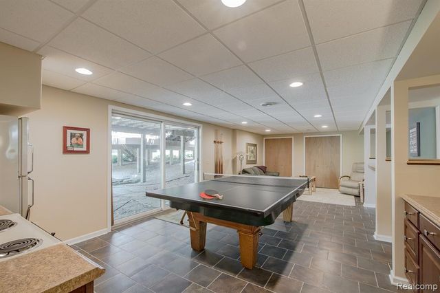 2411 Farmbrook Trail, Oxford, MI 48370
