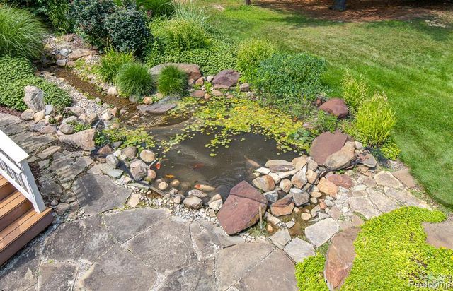 2411 Farmbrook Trail, Oxford, MI 48370