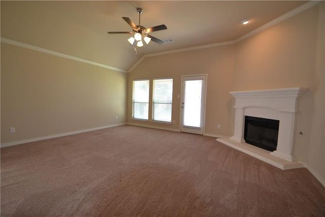 804 Willow Wood Drive, Saginaw, TX 76179