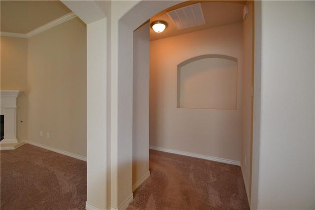 804 Willow Wood Drive, Saginaw, TX 76179