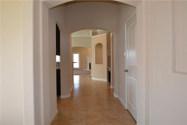 804 Willow Wood Drive, Saginaw, TX 76179