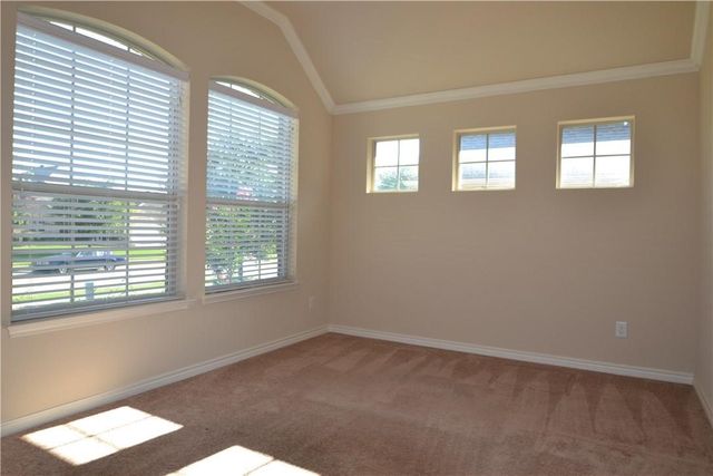 804 Willow Wood Drive, Saginaw, TX 76179