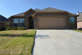 804 Willow Wood Drive, Saginaw, TX 76179