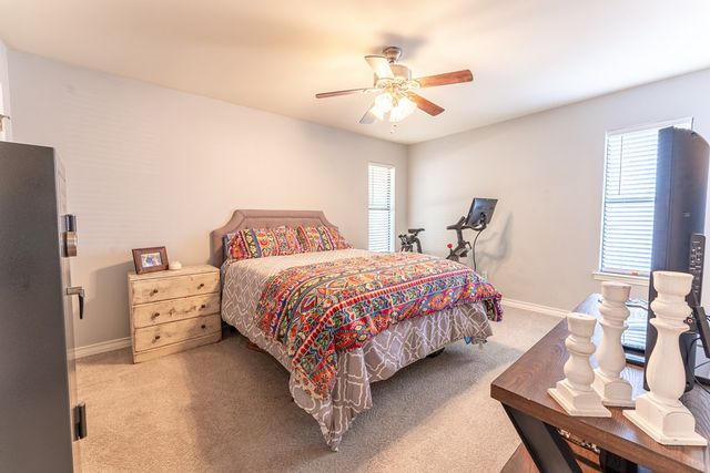 117 Holly Hill Dr, Ingram, TX 78025