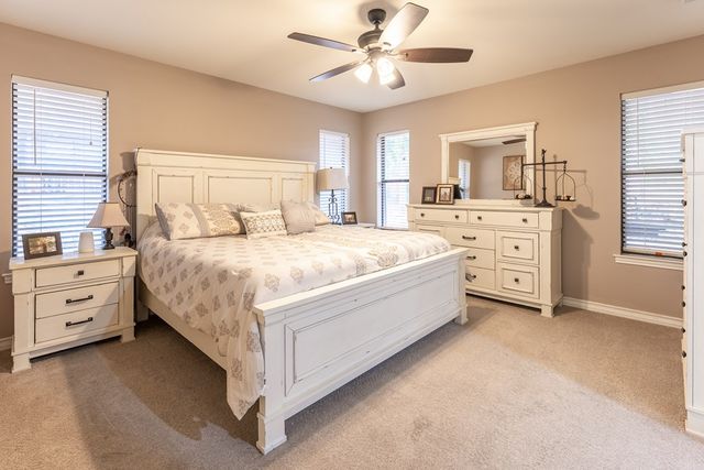 117 Holly Hill Dr, Ingram, TX 78025