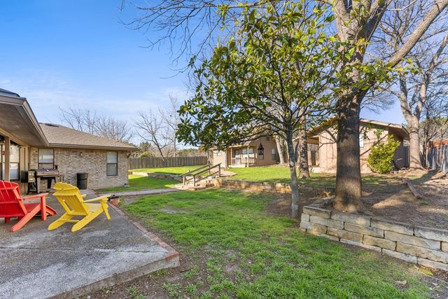 117 Holly Hill Dr, Ingram, TX 78025