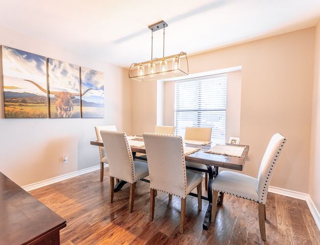 117 Holly Hill Dr, Ingram, TX 78025