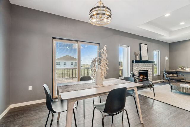 7113 Chenango Lane SW, Cedar Rapids, IA 52404