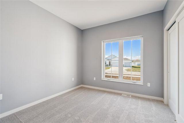 7113 Chenango Lane SW, Cedar Rapids, IA 52404