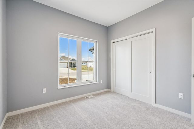 7113 Chenango Lane SW, Cedar Rapids, IA 52404