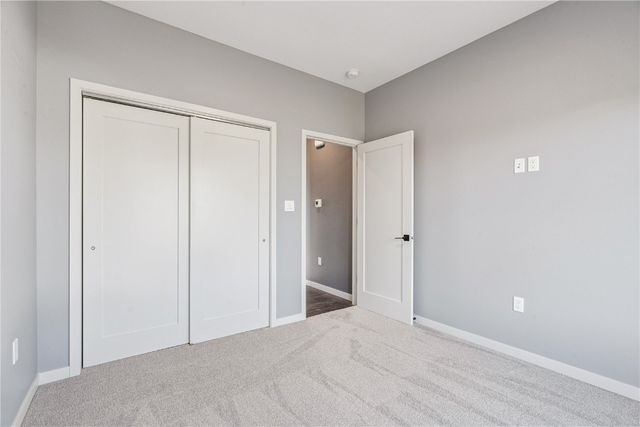 7113 Chenango Lane SW, Cedar Rapids, IA 52404