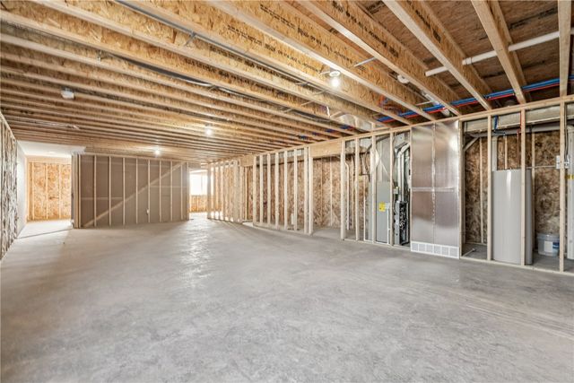 7113 Chenango Lane SW, Cedar Rapids, IA 52404