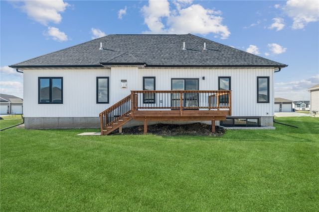 7113 Chenango Lane SW, Cedar Rapids, IA 52404