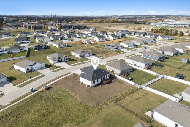 7113 Chenango Lane SW, Cedar Rapids, IA 52404