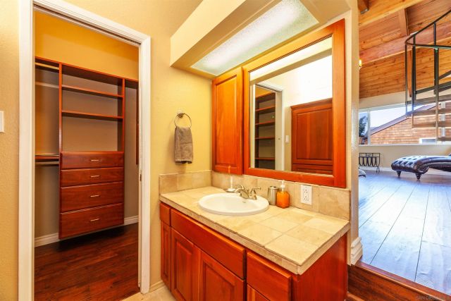 325 S Sierra 36, Solana Beach, CA 92075