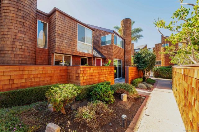 325 S Sierra 36, Solana Beach, CA 92075