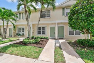 9905 NW 57th Manor, Coral Springs, FL 33076