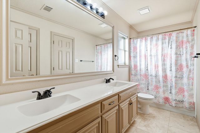 3318 Summergrove Drive, Arlington, TX 76001