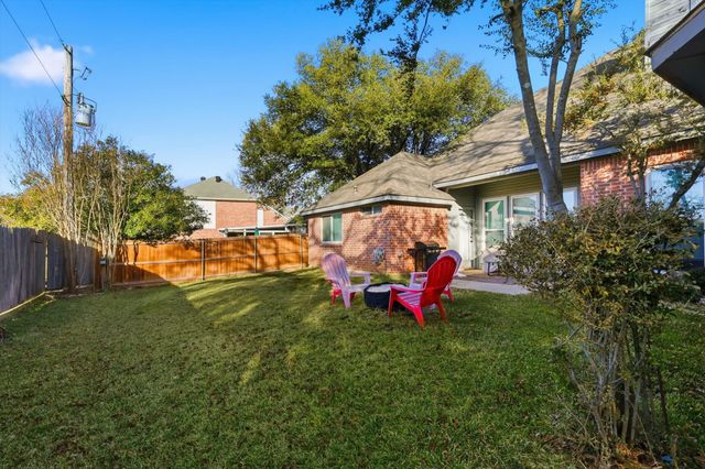 3318 Summergrove Drive, Arlington, TX 76001