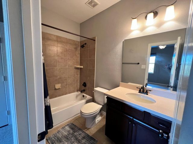7007 Fall Creek Lane, Missouri City, TX 77459