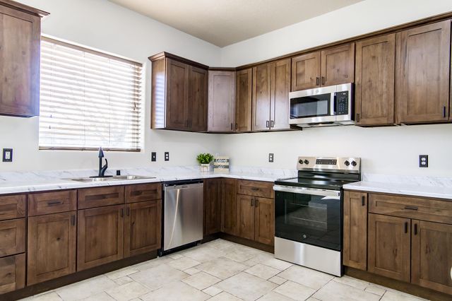 10472 CALLE ACANTA NW, Albuquerque, NM 87114